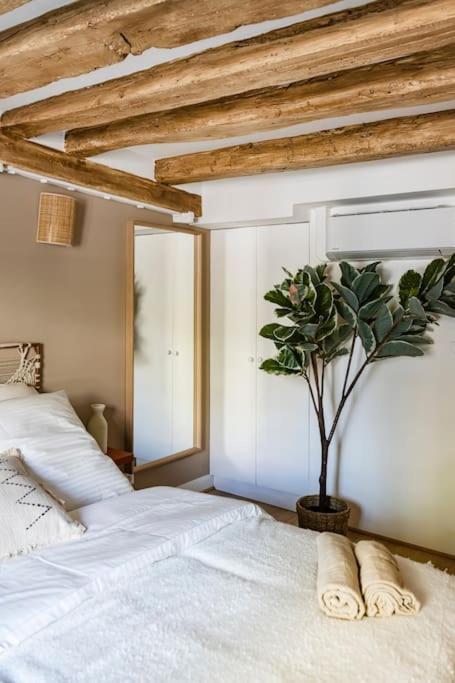 Апартаменты Pavillon Eden - Le Nid - Le Marais Париж Экстерьер фото